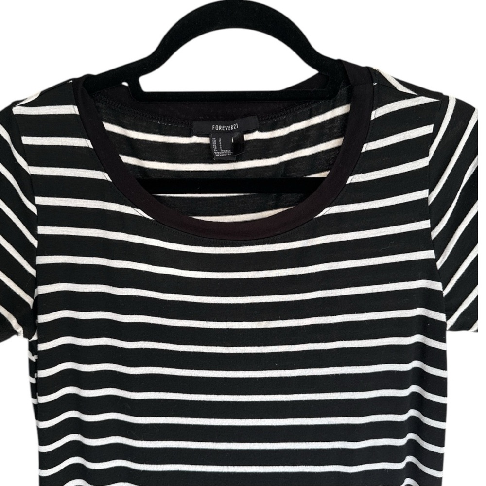 EUC Black and White striped tee midi dress size Small - Picture 2 of 3